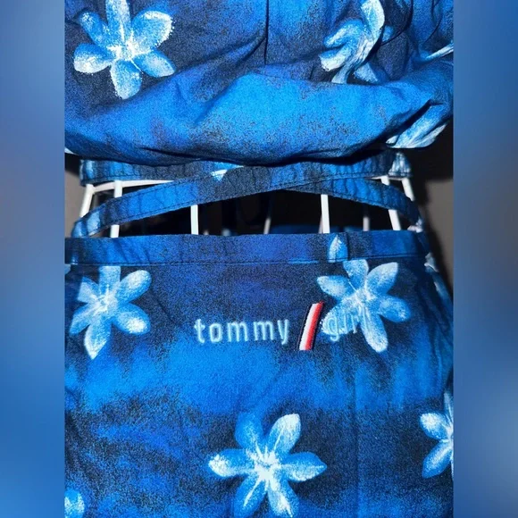 Vintage RARE Tommy Hilfiger Hawaiian Crop Top And Wrap Skirt Set